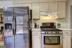 105 Longview Cir, Stockbridge, GA 30281 - Photo 10