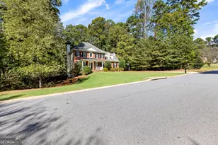 180 Brown's Crossing Dr, Fayetteville, GA 30215 - Photo 2