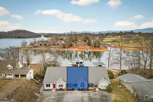 209 N Berrong St, Hiawassee, GA 30546 - Photo 2