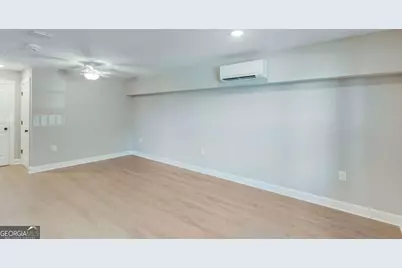 710 Jesse Jewell Parkway SE #110, Gainesville, GA 30501 - Photo 4