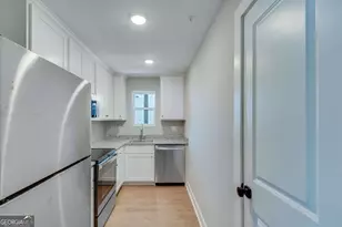 710 Jesse Jewell Pkwy SE, Gainesville, GA 30501 - Photo 6