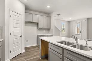301 Tate St, Monroe, GA 30655 - Photo 4