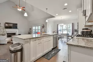 405 Lakeview Way, Lagrange, GA 30241 - Photo 14