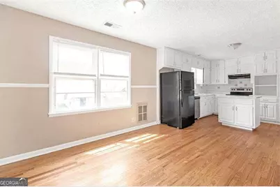 1324 N Hicks Circle, Conyers, GA 30012 - Photo 8