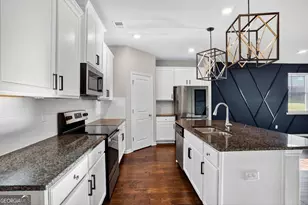 1553 Spring Hollow Way, Stone Mountain, GA 30083 - Photo 4