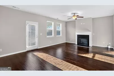 1553 Spring Hollow Way, Stone Mountain, GA 30083 - Photo 6