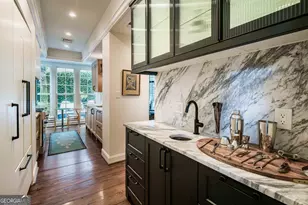 17 Price St, Savannah, GA 31401 - Photo 6