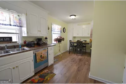 851 8th Avenue, Eastman, GA 31023 - Photo 10