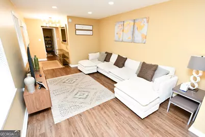 316 Meadowridge Drive, Warner Robins, GA 31093 - Photo 8