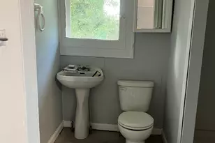 92 Woodlawn Ave, Winder, GA 30680 - Photo 12