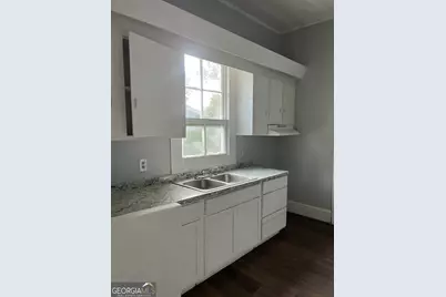 92 Woodlawn Avenue #A, Winder, GA 30680 - Photo 6