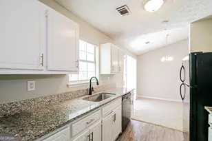 164 Adrian Dr, Stockbridge, GA 30281 - Photo 8