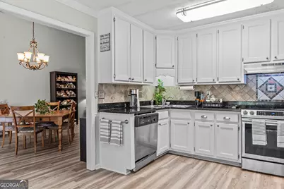 3075 Oak Meadow Drive, Snellville, GA 30078 - Photo 14