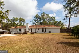 2621 Winchester Dr, Waycross, GA 31503 - Photo 6