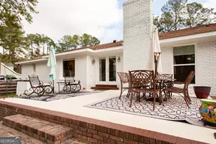 2621 Winchester Dr, Waycross, GA 31503 - Photo 10