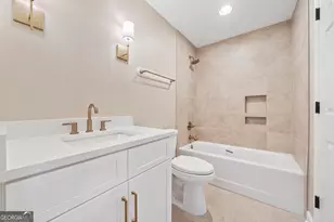 211 Lakecrest Dr NE, Milledgeville, GA 31061 - Photo 60