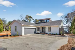 211 Lakecrest Dr NE, Milledgeville, GA 31061 - Photo 1