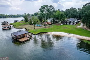 211 Lakecrest Dr NE, Milledgeville, GA 31061 - Photo 4