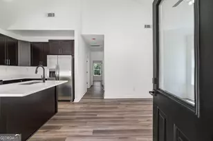 406 Poplar St, Hogansville, GA 30230 - Photo 2