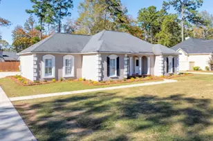 2813 W Doublegate Dr, Albany, GA 31721 - Photo 2