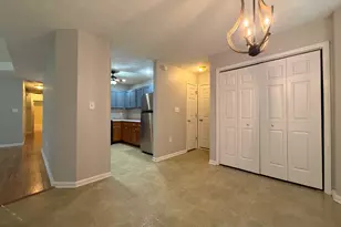 20 Golden Ct, Sharpsburg, GA 30277 - Photo 8