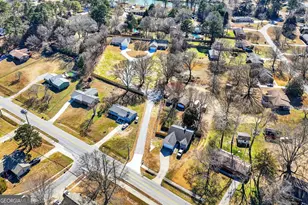 597 S Jeff Davis Dr, Fayetteville, GA 30215 - Photo 40