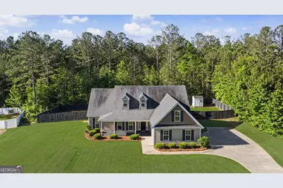 206 Cole Forest Boulevard, Barnesville, GA 30204 - Photo 2