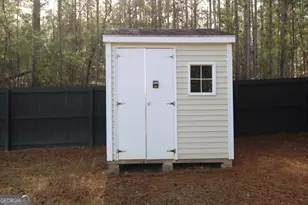 206 Cole Forest Blvd, Barnesville, GA 30204 - Photo 6