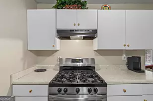 775 Edenberry Ln, Lithonia, GA 30058 - Photo 18