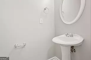 5739 Windfall Ln, Lithonia, GA 30058 - Photo 8