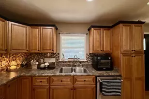 15 Taylor St, Summerville, GA 30747 - Photo 14