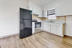 526 Ware St, Blackshear, GA 31516 - Photo 16