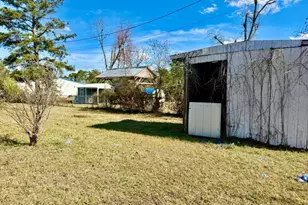 33 Hester St, Hazlehurst, GA 31539 - Photo 8