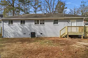 2043 Claude St NW, Atlanta, GA 30318 - Photo 4