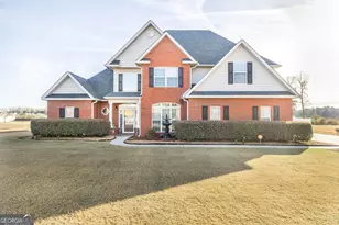 161 Rowland Cir, Byron, GA 31008 - Photo 1