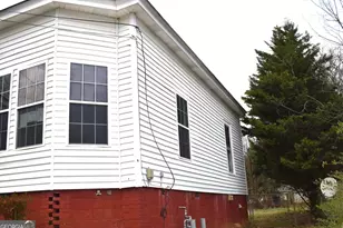 963 E Solomon St, Griffin, GA 30223 - Photo 2