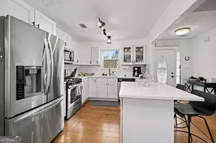 325 Ashley Woods Dr, Newnan, GA 30263 - Photo 12