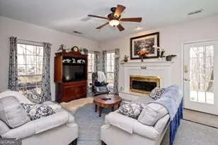 231 Barrington Farms Pkwy, Sharpsburg, GA 30277 - Photo 14