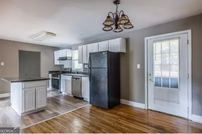 2833 Cardo Drive NW, Atlanta, GA 30318 - Photo 4