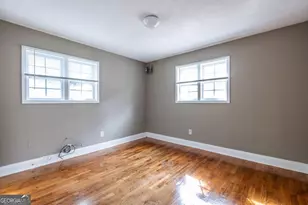 2833 Cardo Dr NW, Atlanta, GA 30318 - Photo 14