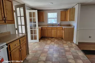 35 Fortune St, LaFayette, GA 30728 - Photo 2