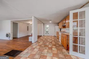 35 Fortune St, LaFayette, GA 30728 - Photo 10