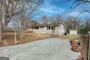 35 Fortune St, LaFayette, GA 30728 - Photo 2