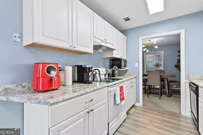 8740 Roswell Road #10B, Atlanta, GA 30350 - Photo 10