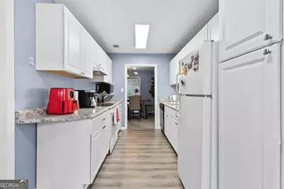 8740 Roswell Road #10B, Atlanta, GA 30350 - Photo 8