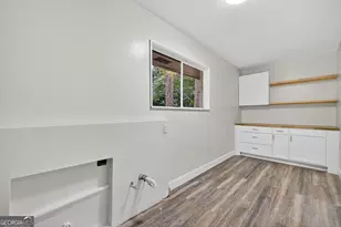 2296 Lyle Rd, College Park, GA 30337 - Photo 16