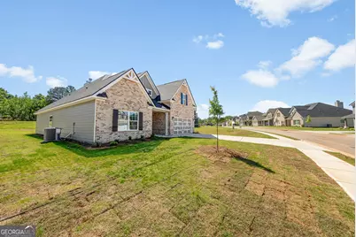 101 Beaver Creek Way #246, Lagrange, GA 30241 - Photo 2