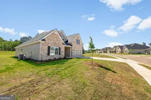101 Beaver Crk Wy, Lagrange, GA 30241 - Photo 2