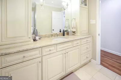 5735 Riverwood Drive, Atlanta, GA 30328 - Photo 24