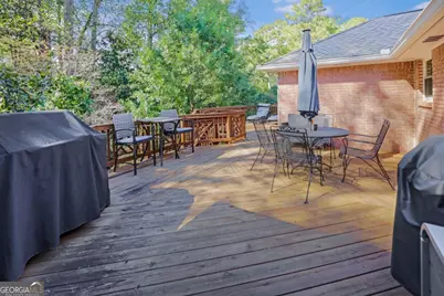 5735 Riverwood Drive, Atlanta, GA 30328 - Photo 30